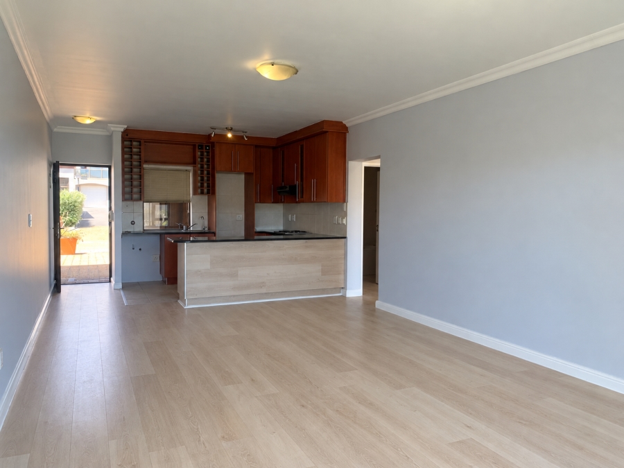 To Let 2 Bedroom Property for Rent in Bloubergstrand Western Cape